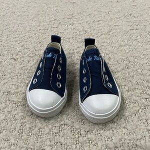 KOALA Kids Size 2 Navy Shoes